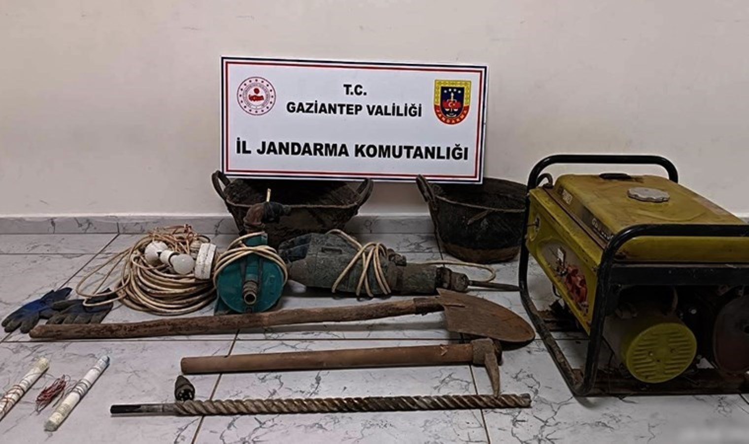 Gaziantep’te ‘kaçak kazı’ya 2 gözaltı