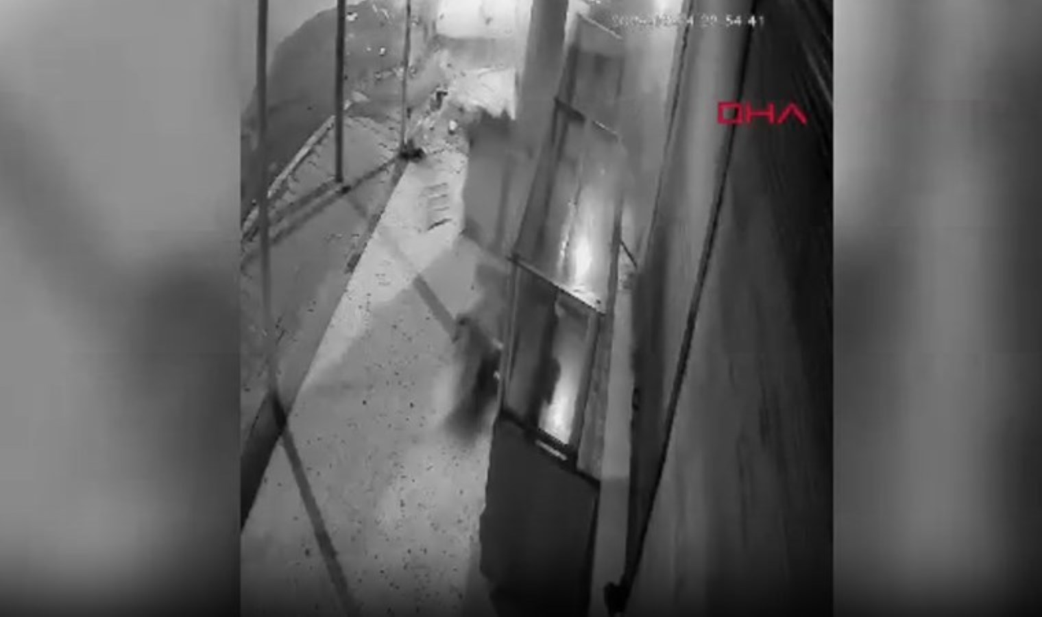 Hatay’da korkunç kaza! Motosiklet duvara çarpıp iş yerine girdi: 2 kişi öldü