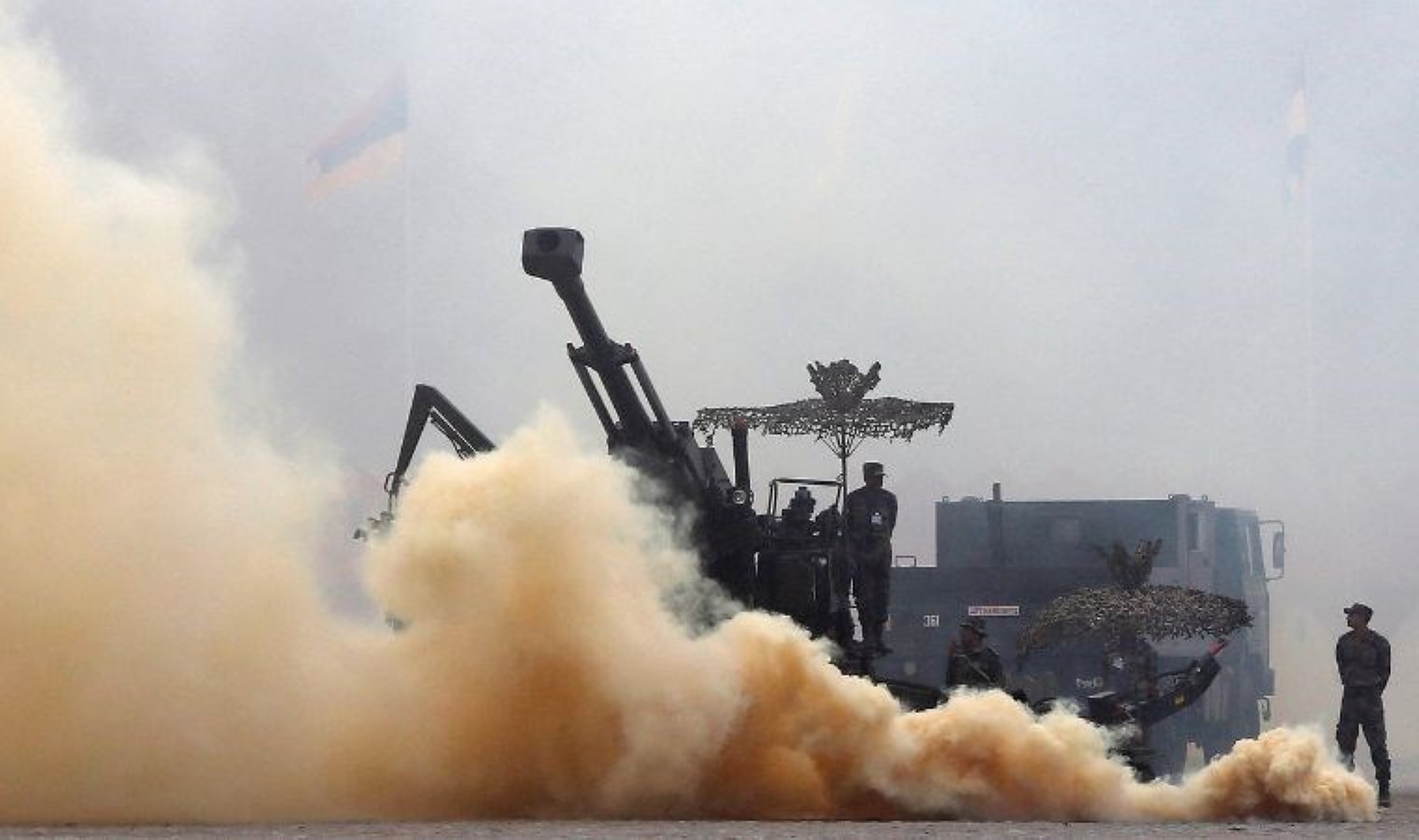 Hindistan, Ukrayna’ya askeri mühimmat gönderdiği iddialarını “spekülatif” ifadesiyle reddetti