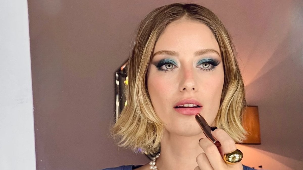 Hızlı bir şekilde kilo veren Hazal Kaya nasıl zayıflama sırrını açıkladı