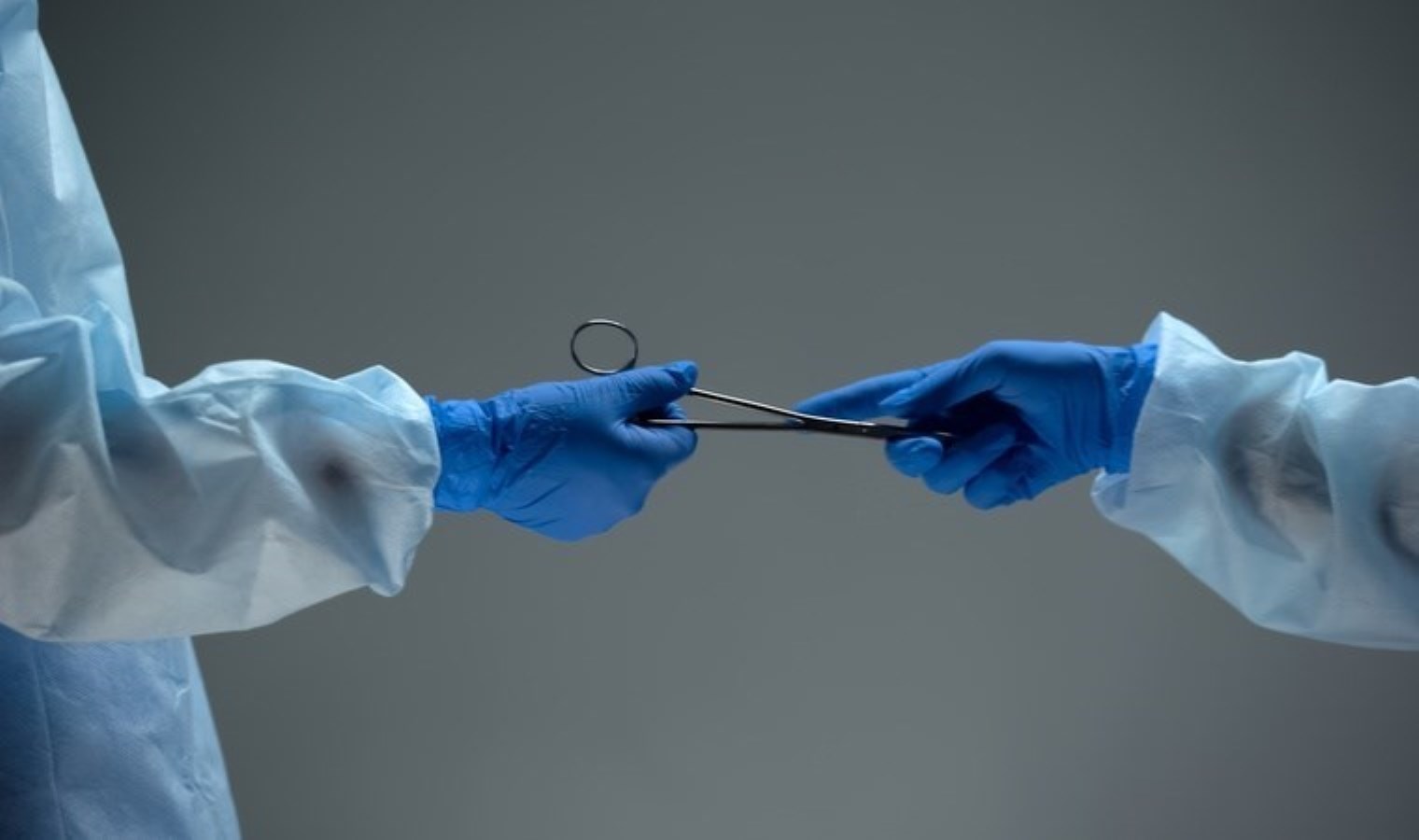 İngiliz yazar, arka perdesini anlattı: ‘Küresel yasa dışı organ ticareti’