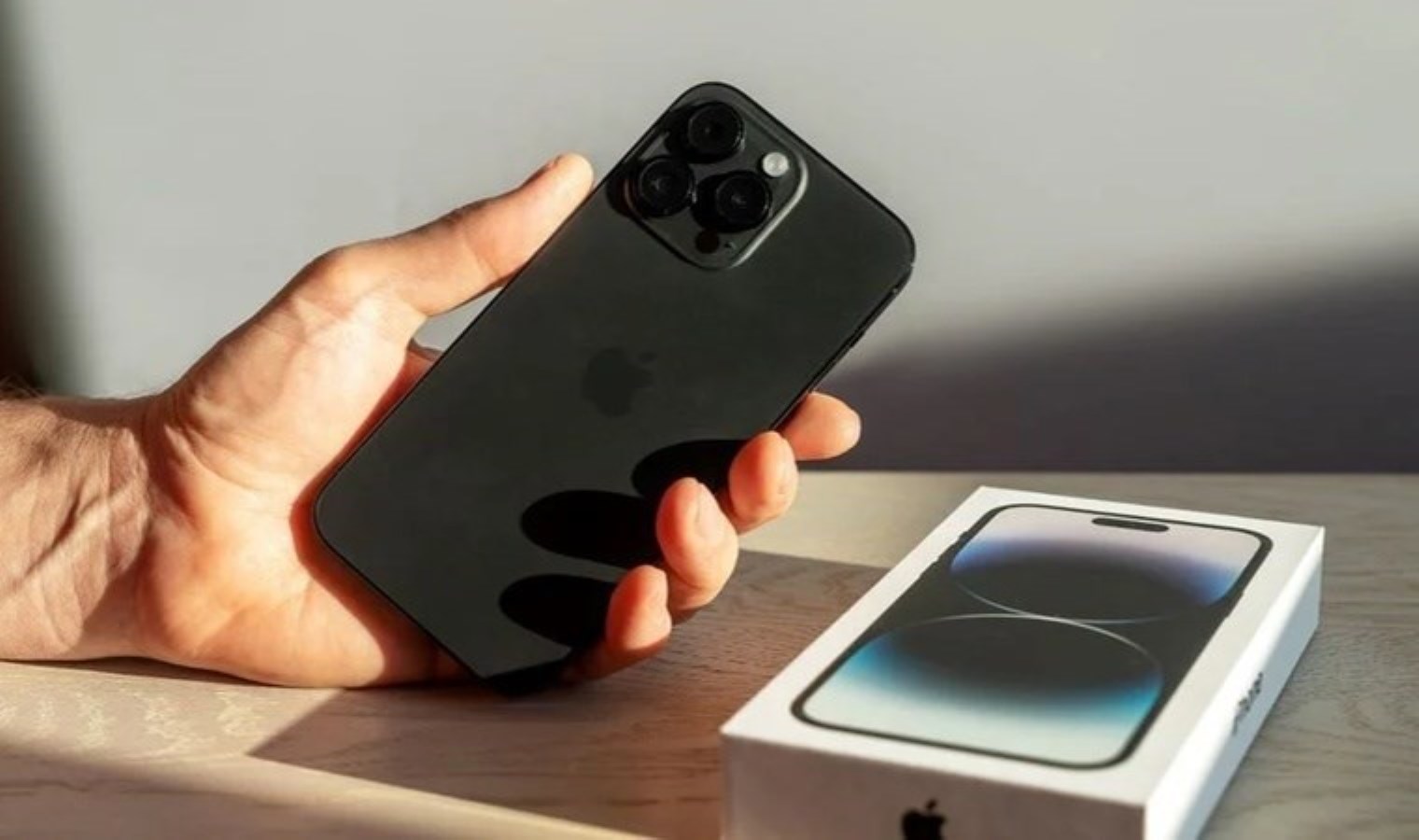 İran’da iPhone yasağı: Kaç milyon dolar zarara yol açıyor?