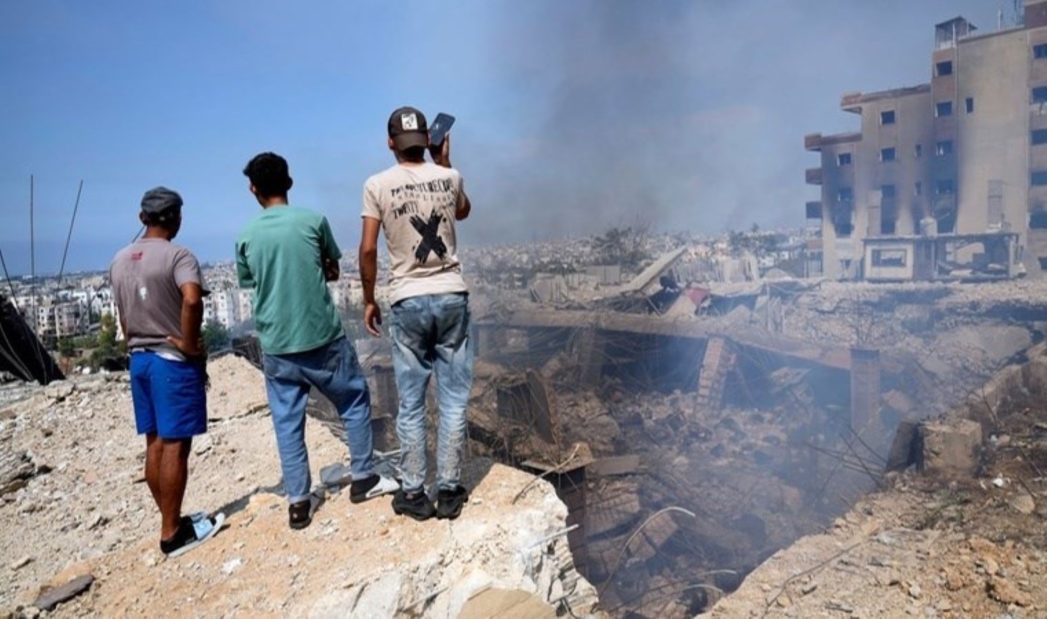 İsrail’den Beyrut’a hava saldırısı: 4 kişi öldü