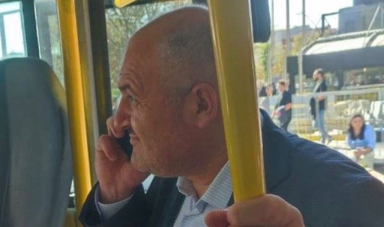 İstanbul Taksiciler Odası Başkanı Eyüp Aksu’dan minibüsteki görüntülerine açıklama: Bazen toplu taşıma kullanarak işe gidiyorum