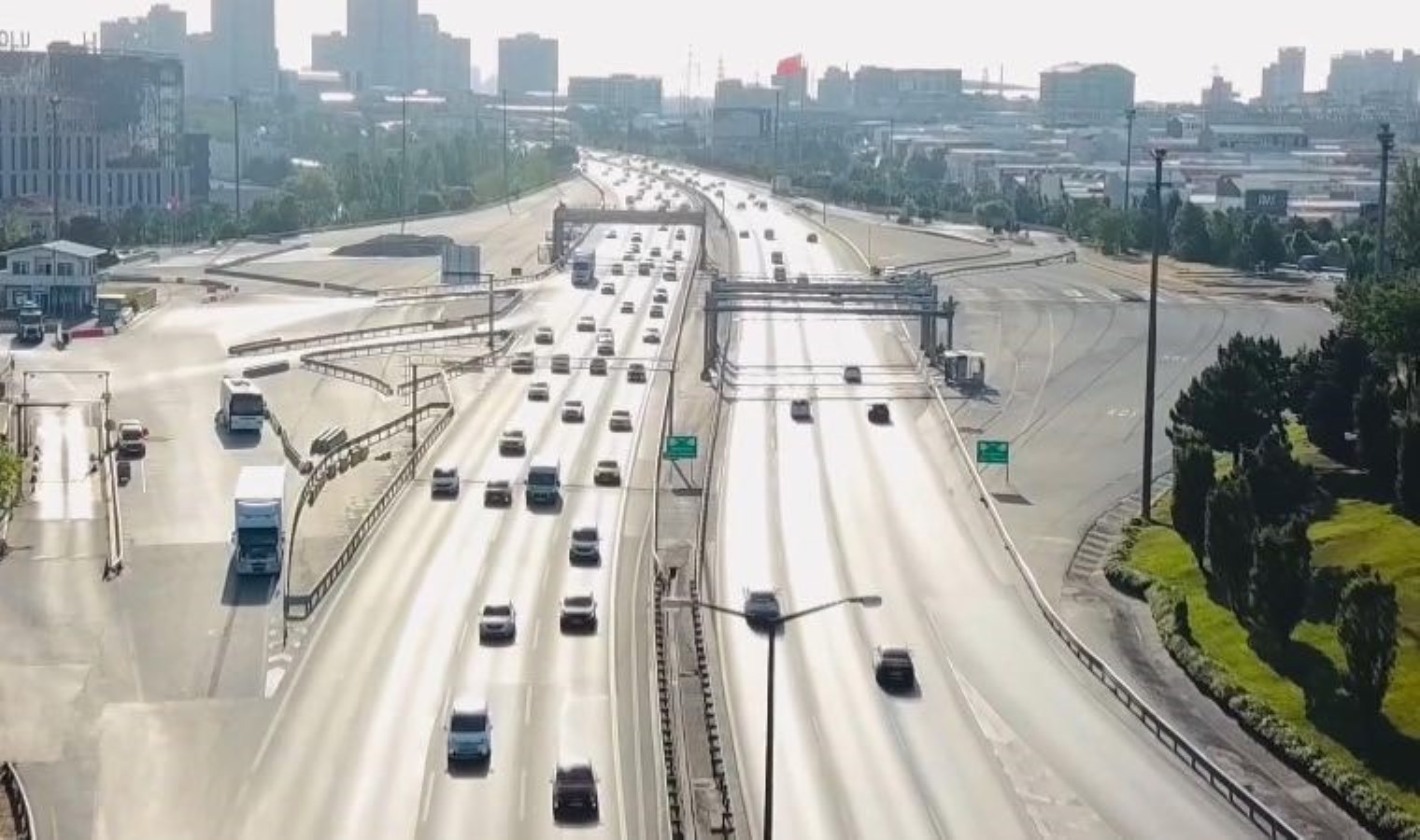 İstanbul’da bazı yollar trafiğe kapandı