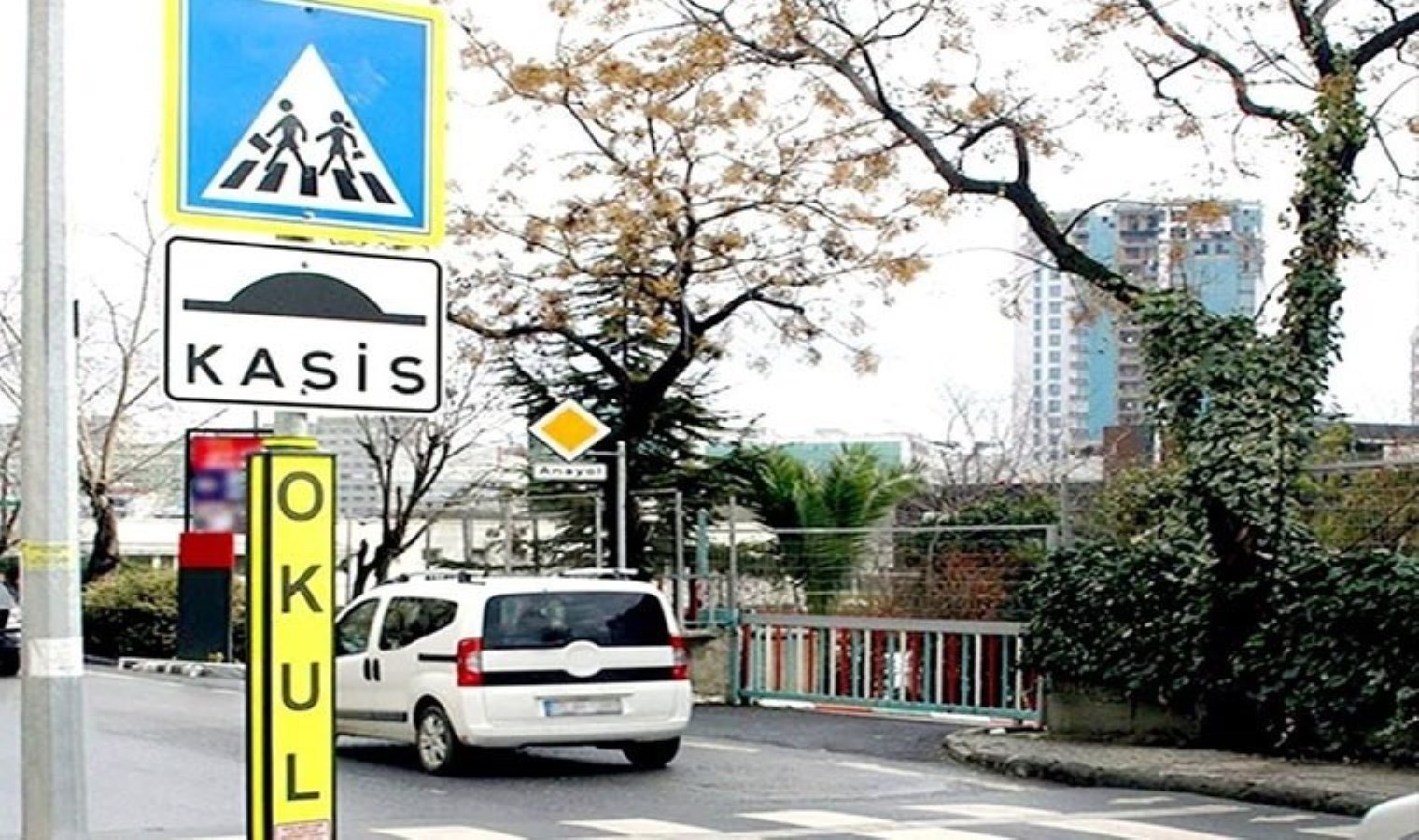 İstanbul’da okulların ilk günü için hazırlıklar tamamlandı