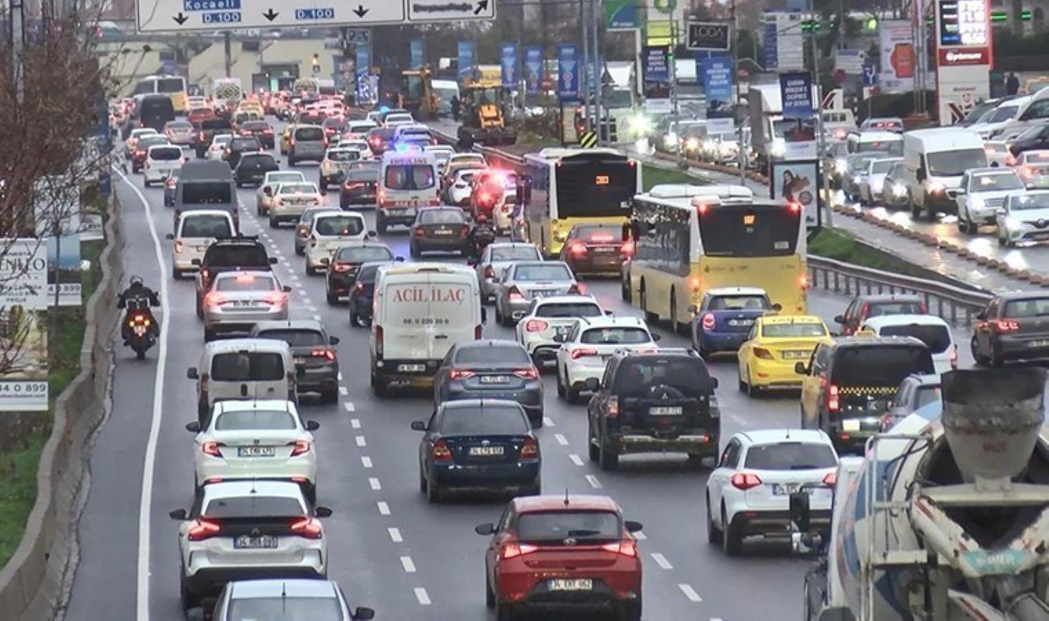 İstanbul’da sabah saatlerinde trafik yoğunluğu: Yüzde 70’e dayandı!