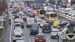 İstanbul’da ‘yağmur’ etkisi: Trafik yoğunluğu arttı