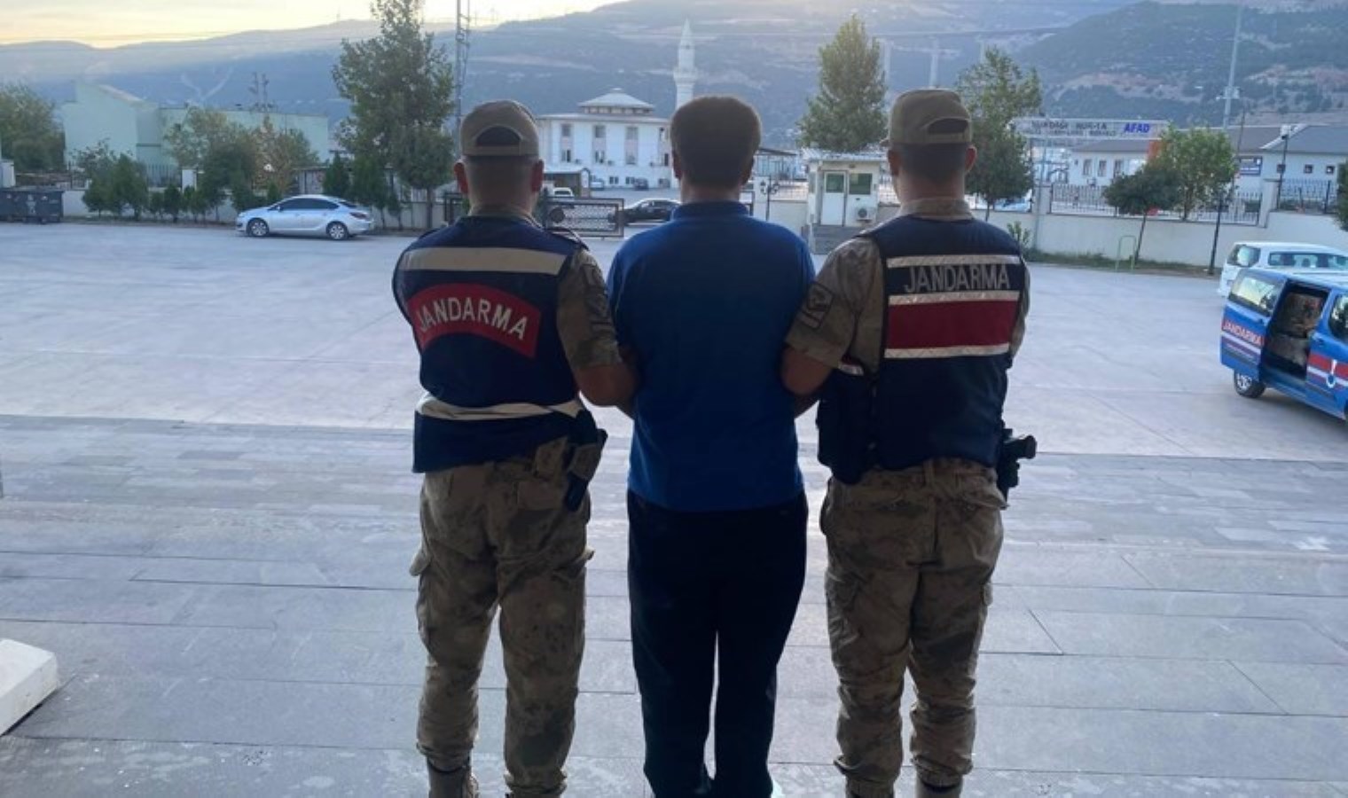 ‘Karşılıksız çekle’ dolandırıcılık yapan şahıs yakalandı