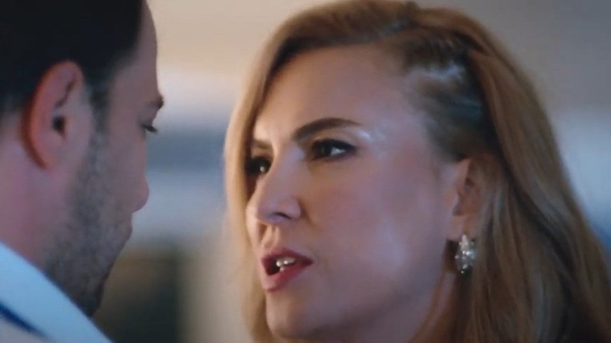 Kızılcık Şerbeti’nin Heves’i Şebnem Dönmez’den cesur pozlar! “Resmen Tanrıça”