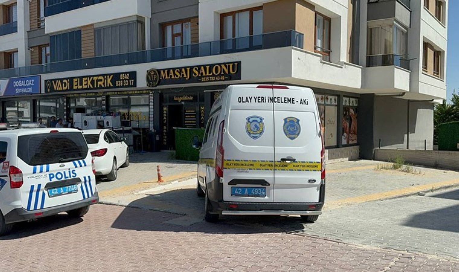 Masaj salonunda bıçaklanarak öldürüldü