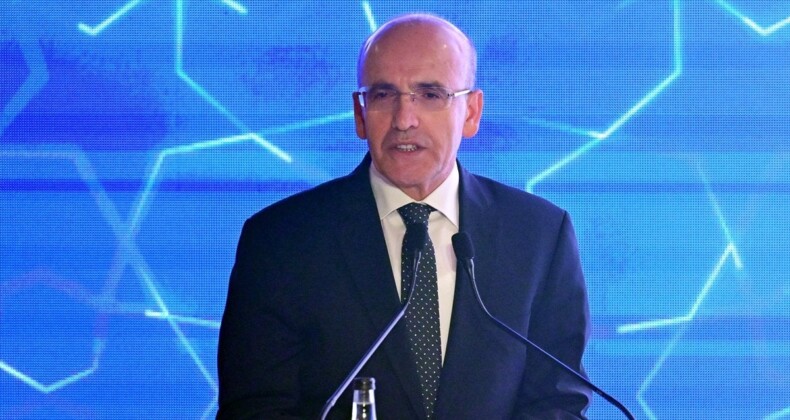 Mehmet Şimşek: Türkiye, 2024’te üç büyük kuruluştan not artırımı alan tek ülke