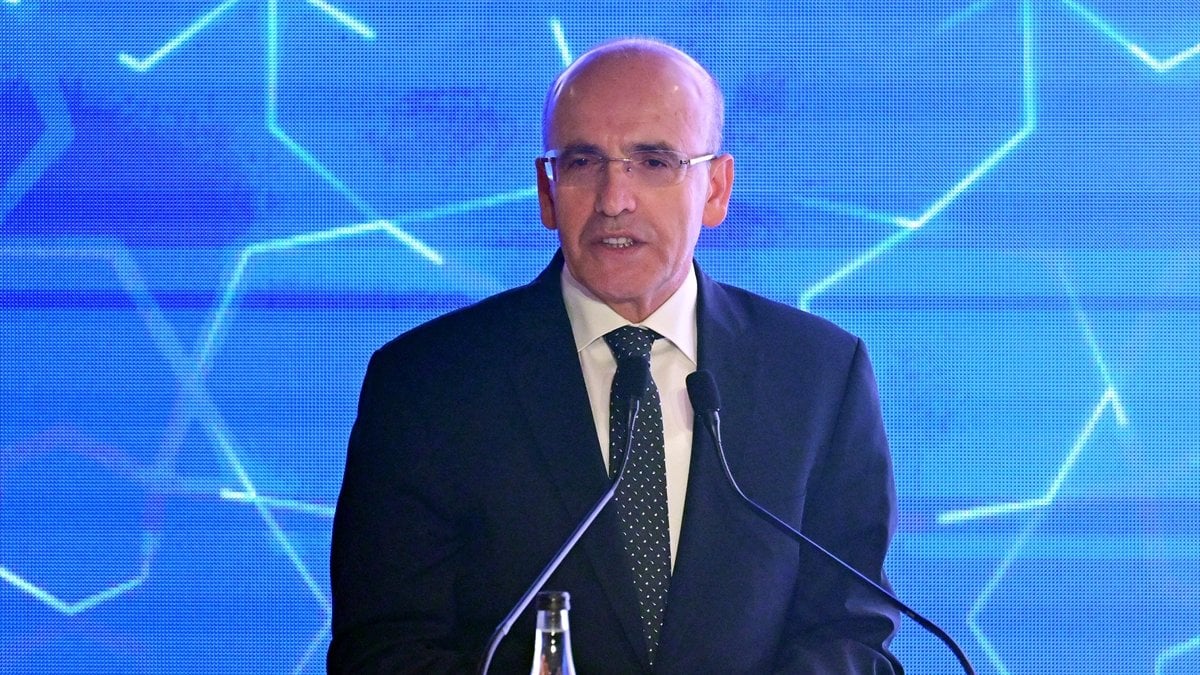 Mehmet Şimşek: Türkiye, 2024’te üç büyük kuruluştan not artırımı alan tek ülke