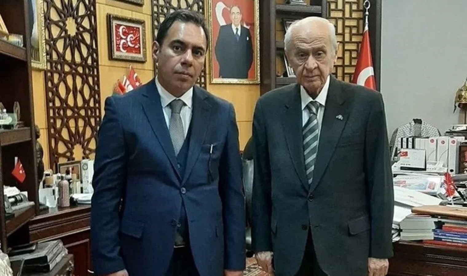 MHP’li başkanın kardeşinin aracı kurşunlandı