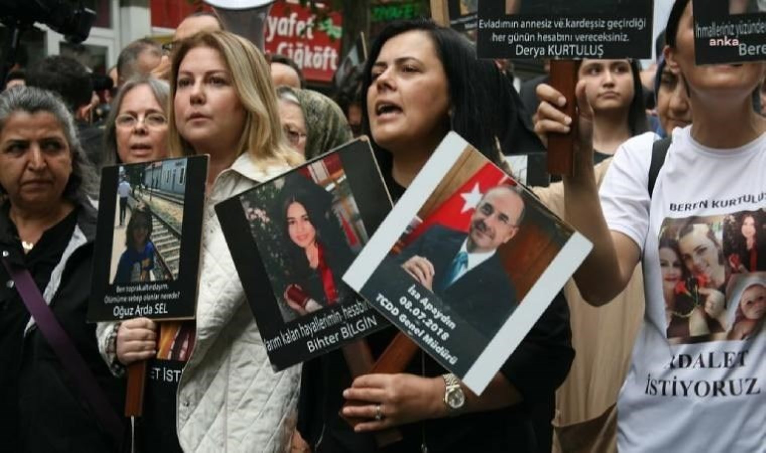 Mısra Öz’den Cumhurbaşkanı Erdoğan’ın ‘Narin’ paylaşımına yanıt: ‘Oğlum için de aynı sözü vermişti’