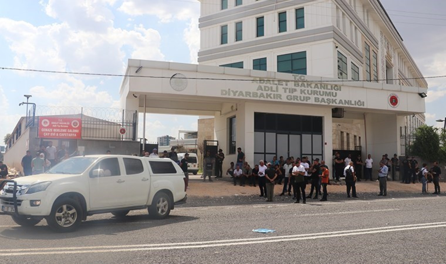 Narin Güran’ın cenazesi Adli Tıp Kurumu’nda