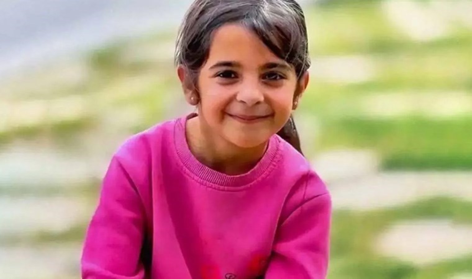 Narin Güran’ın cenazesinin defnedileceği köy mezarlığında hazırlıklar devam ediyor