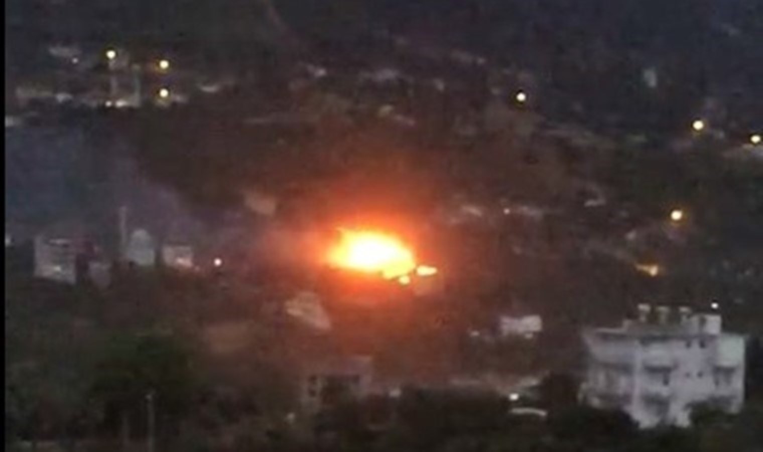 Nedeni elektrik telleri… Makilik alanda yangın çıktı