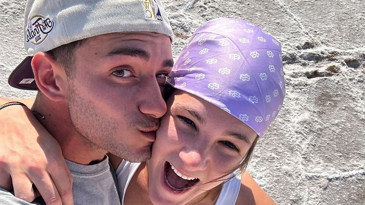 O da Survivor’a katılmış! Survivor şampiyonu Nisa Bölükbaşı bakın kiminle evlendi…