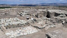 Oluz Höyük’teki kazılarda 18 yılda 6 uygarlığa ait 2 binden fazla eser bulundu