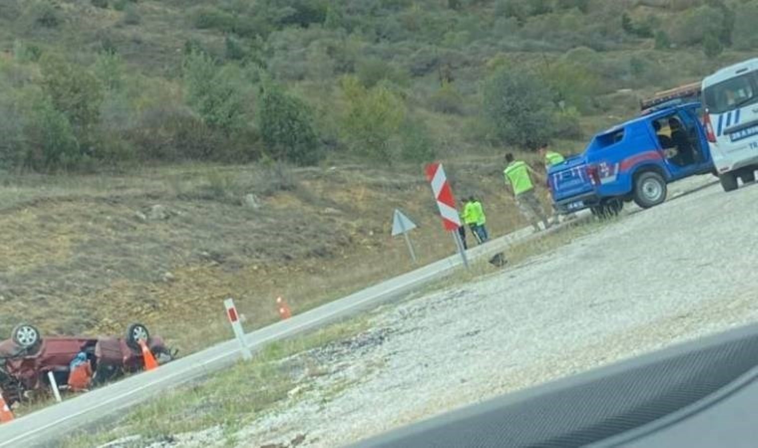 Otomobil takla attı: 1’i çocuk 6 yaralı