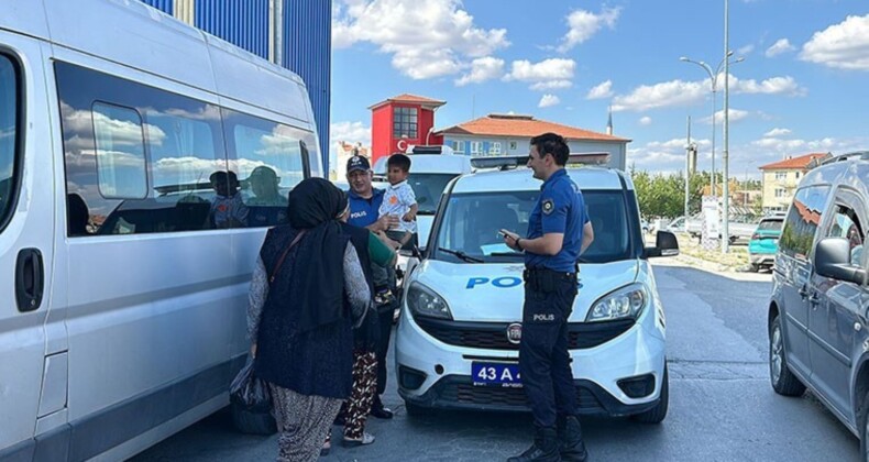 Pazarda kaybolan 6 yaşındaki Poyraz, tek başına bindiği halk otobüsünde bulundu