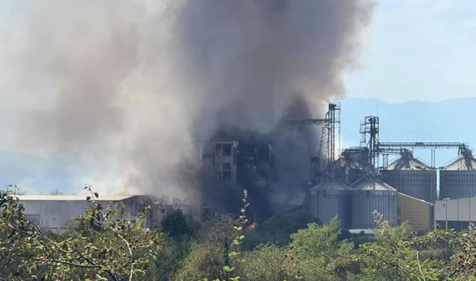 Sakarya’da fabrikada patlama: İlk belirlemelere göre 20 kişi yaralandı
