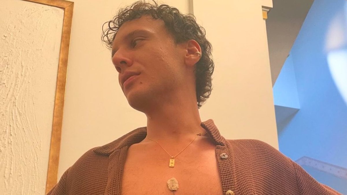 Şarkıcı Edis’in anne ve babası boşandı