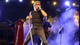 Şarkıcı Kıraç konser yerini bulamadı! O anları sosyal medya hesabından anlattı