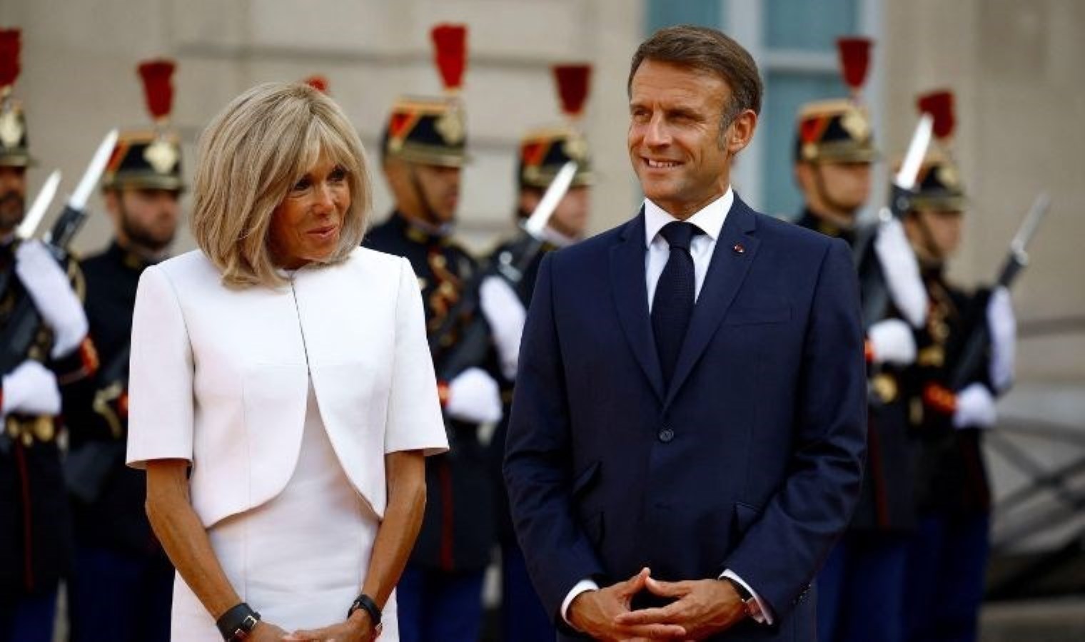 Sosyal medyada yaygınlaşan iddia mahkemeye taşındı… Brigitte Macron’un cinsiyet davasında karar verildi!