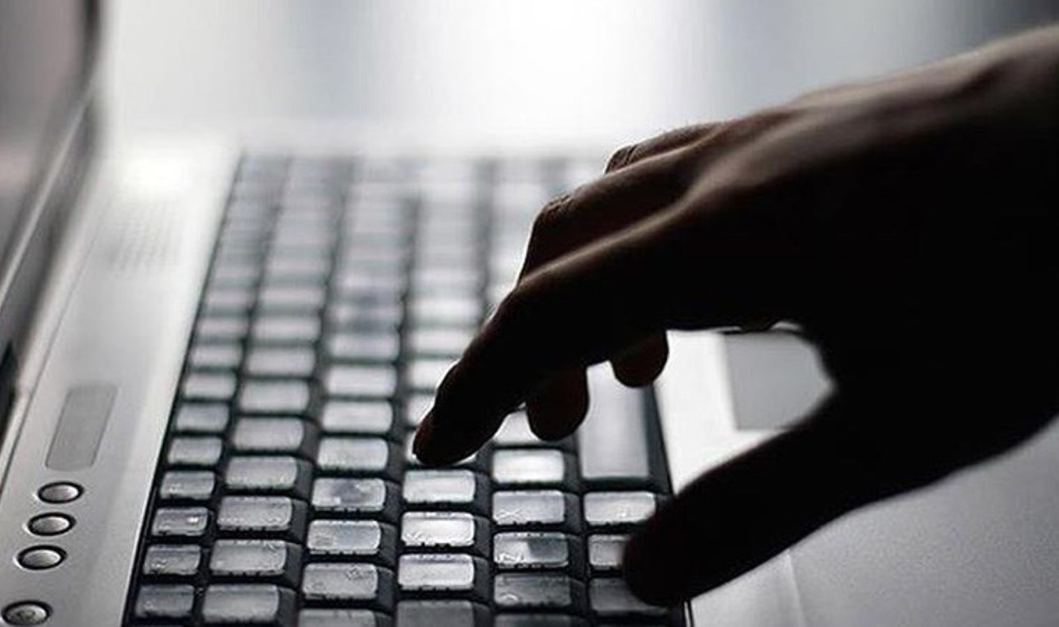 SPK’den 63 internet sitesi için kapatma talebi