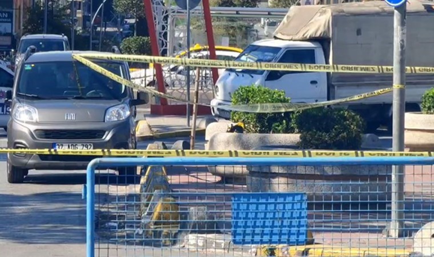 Sultangazi’de şüpheli paketten ‘el yapımı bomba’ çıktı