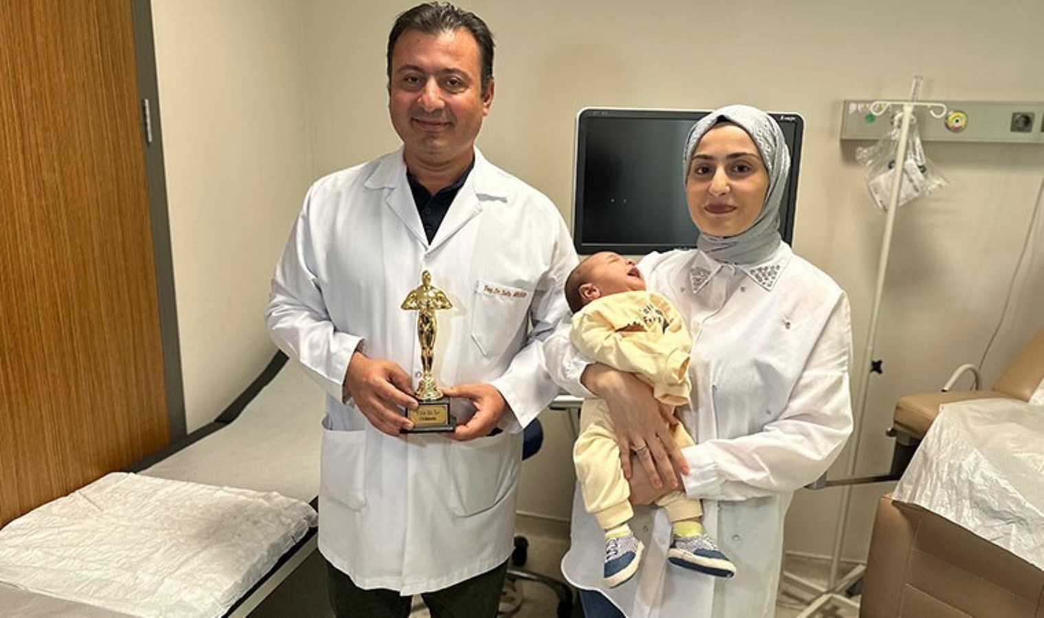 Tüp bebek merkezinin ilk bebeğine, doktorunun adı verildi: ’30 yılda herhalde 500’e yakın hasta ismimi verdi’