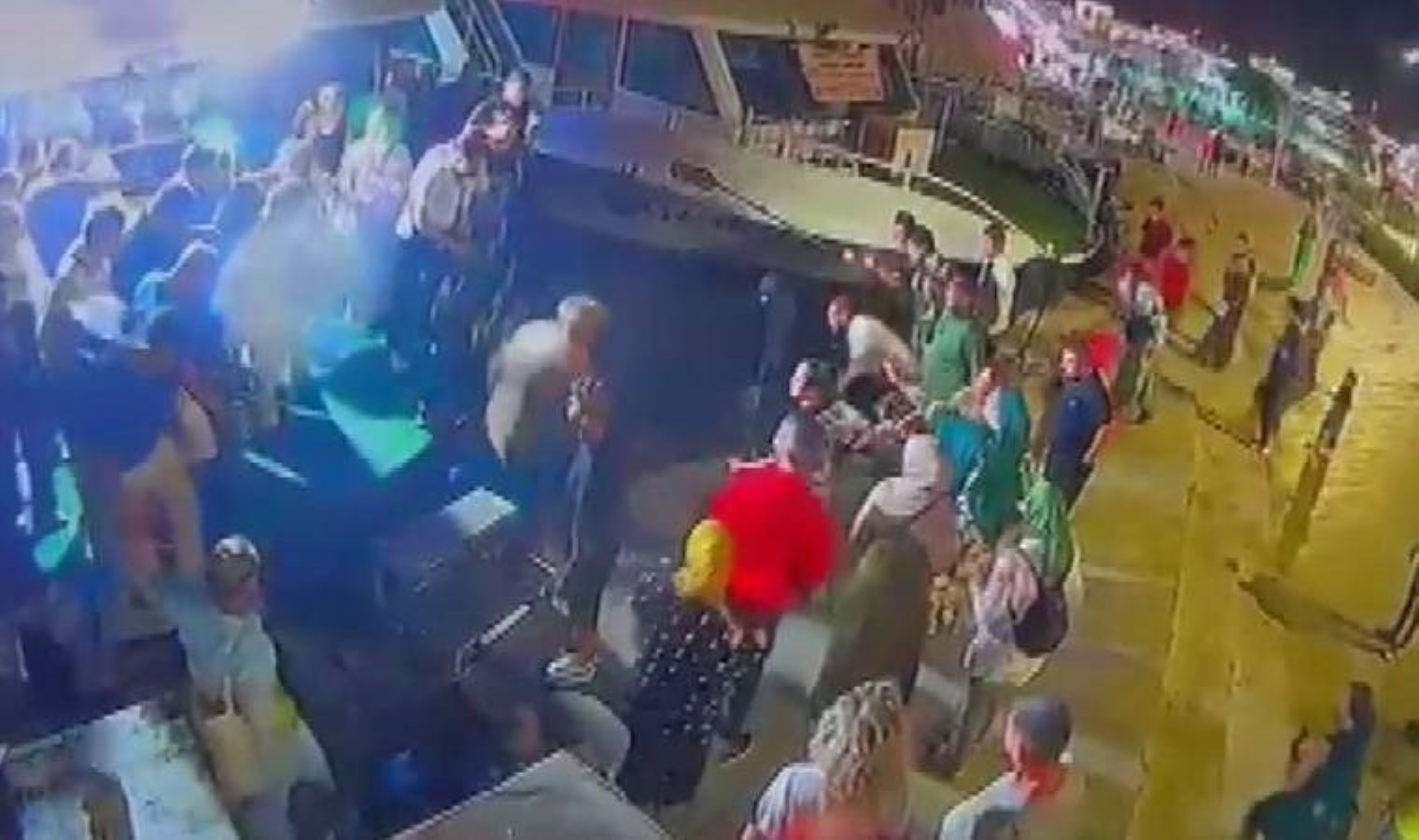 Tur teknesinden düşen anne o anları anlattı: Ölümle burun buruna geldik