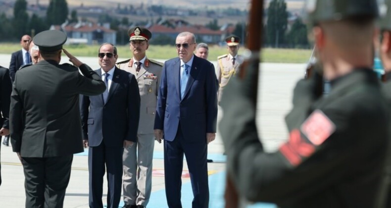 Türkiye-Mısır arasında yeni dönem başlıyor: Hükümet kaynakları, ziyaretin detaylarını anlattı