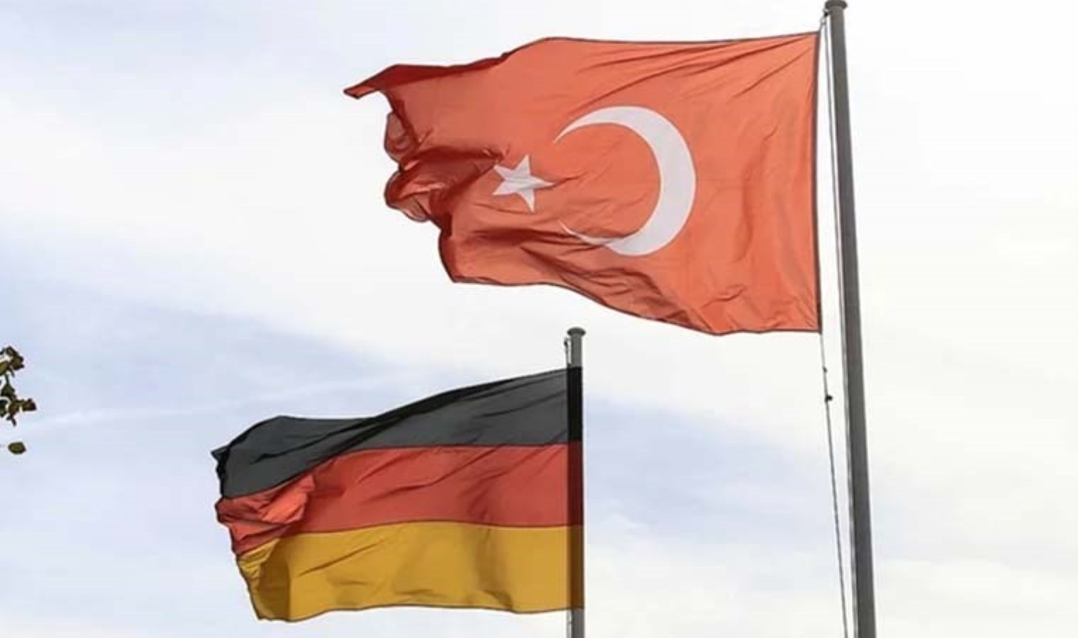 Türkiye’den Alman basınındaki ‘sınır dışı’ iddialarına açıklama