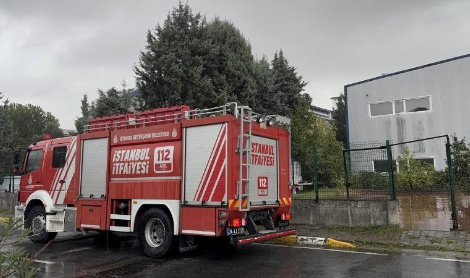 Tuzla’da sanayi sitesinde fabrika yangını!