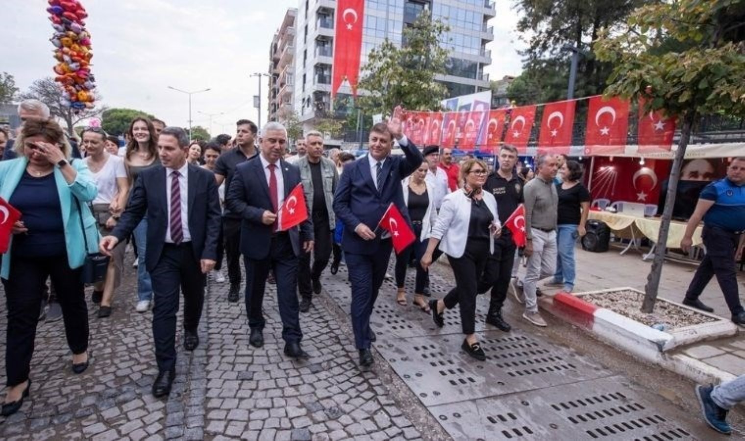 Uluslararası Bergama Kermesi 88. kez kapılarını açtı