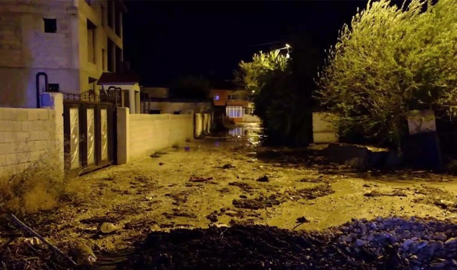 Van Büyükşehir Belediye Başkanı Abdullah Zeydan: ‘DSİ’nin bu ihmali, bu duyarsızlığı kabul edilemez’