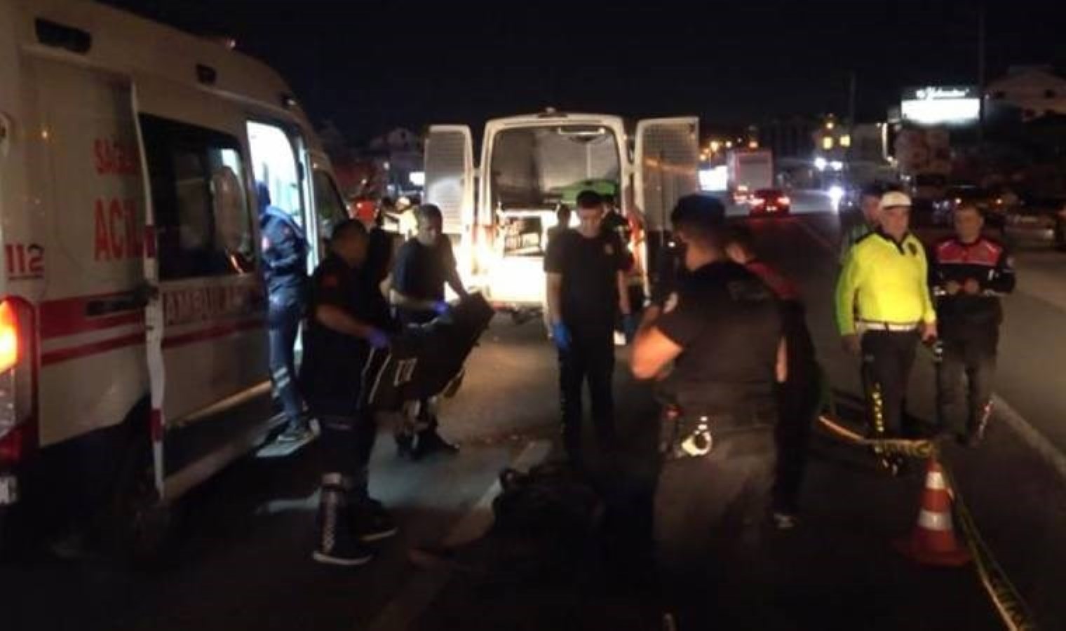 Yalova’da feci kaza… Minibüsün çarptığı 2 kişi hayatını kaybetti