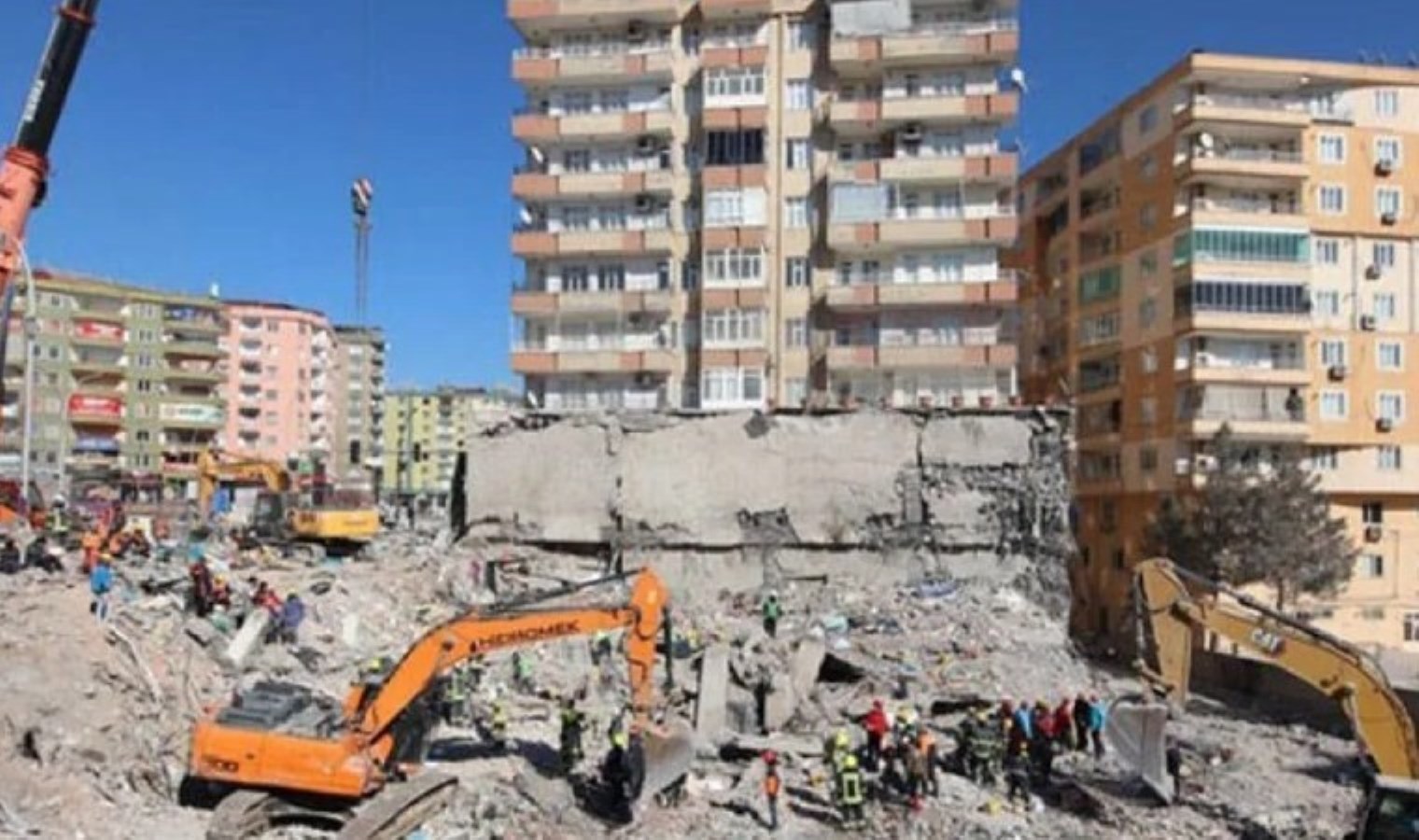 103 kişiye mezar olmuştu… Kule Apartmanı davasında yeni bilirkişi raporu hazırlanacak
