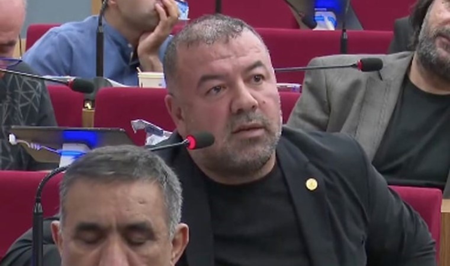 AKP’den jet karar: Latif Aydemir ihraç talebiyle disipline sevk edildi