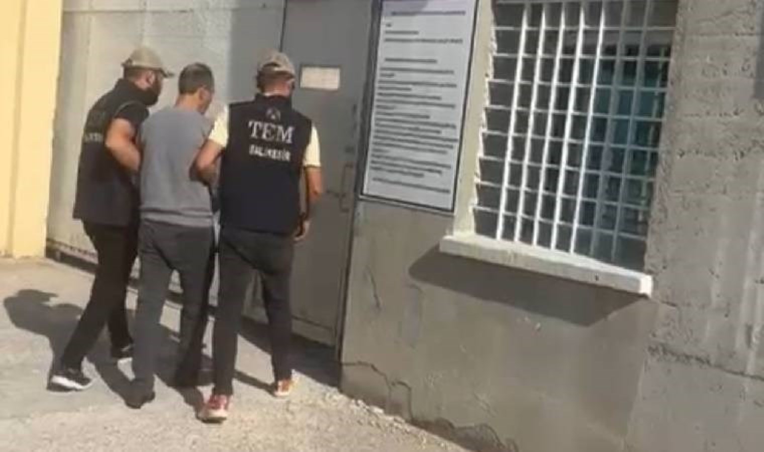 Aranıyorlardı: FETÖ firarileri Balıkesir’de yakalandı!