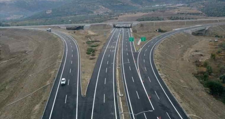 Aydın-Denizli Otoyolu perşembe günü trafiğe açılacak