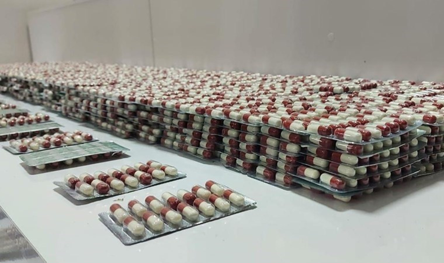 Çankırı’da binlerce sentetik ecza hapı ele geçirildi: 3 gözaltı