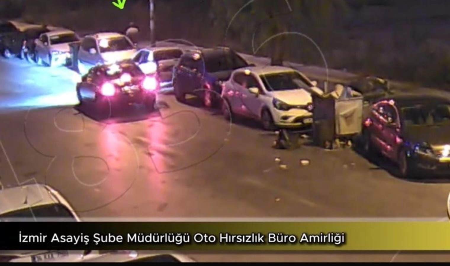 ‘Çay kaşığı’ ile otomobil çaldı: Polis tarafından yakalandı!