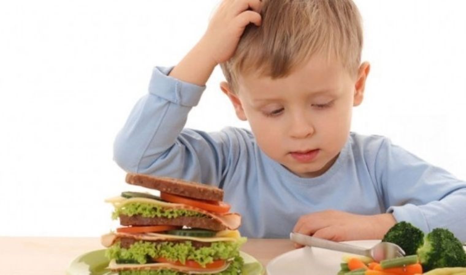 Çocuğunuz yeme bozukluğunu saklıyor olabilir! Dikkat etmeniz gereken 8 önemli belirti!