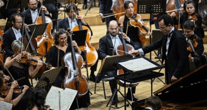 CSO, konser sezonunu Rus piyanist Lugansky ile açtı