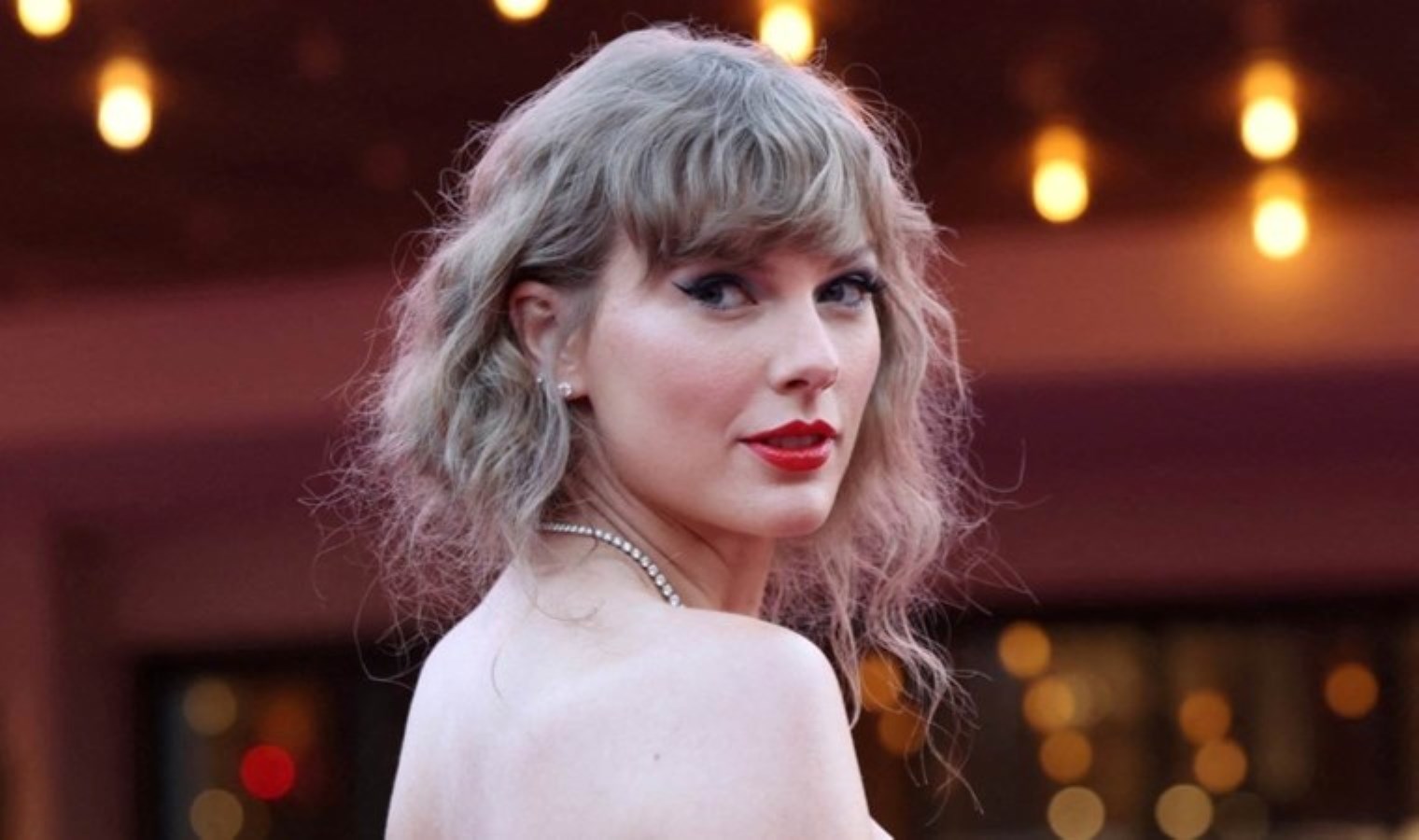 En zengin kadın müzisyen olmuştu: Taylor Swift’ten kasırga mağdurlarına 5 milyon dolar