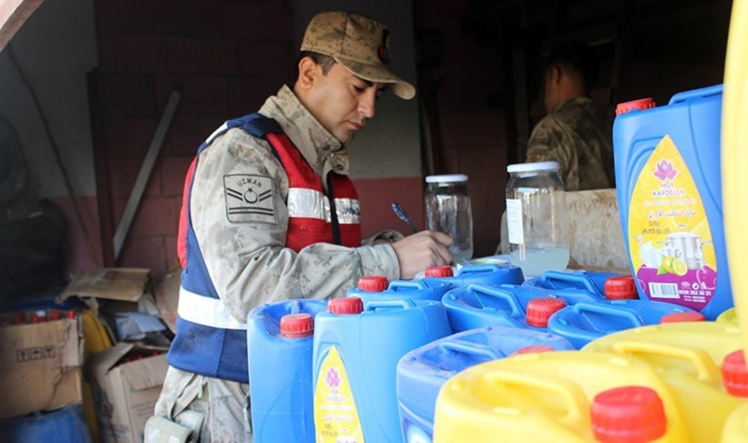 Gaziantep’te 19 ton 440 kilogram sahte deterjan ele geçirildi